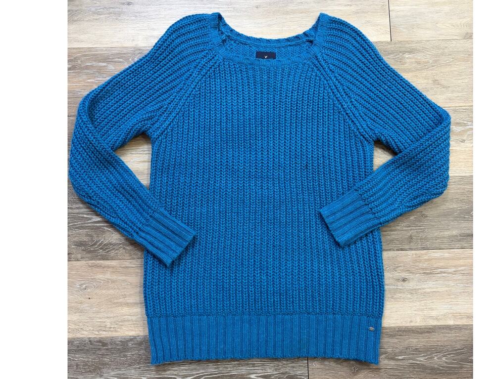 American Eagle Blue Jegging Sweater Medium Chunky Knit Cozy Fall Winter Top